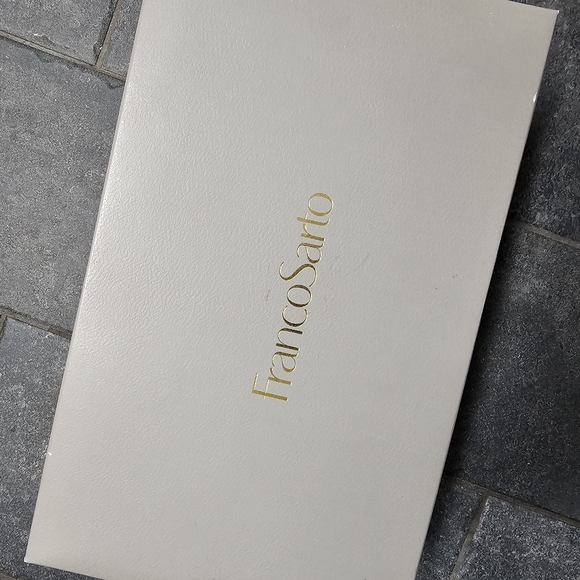 Franco Sarto Cason Loafer - Picture 5 of 5